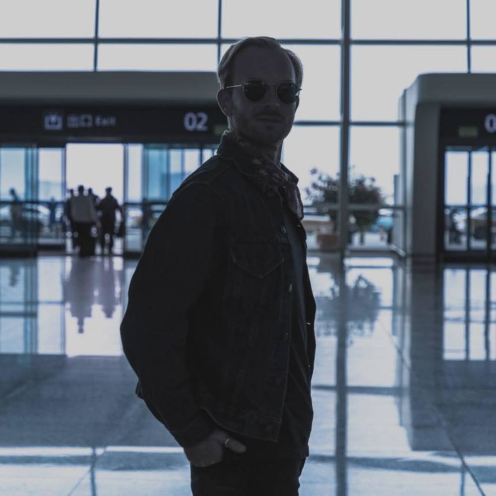 Meet your Posher, Johnny